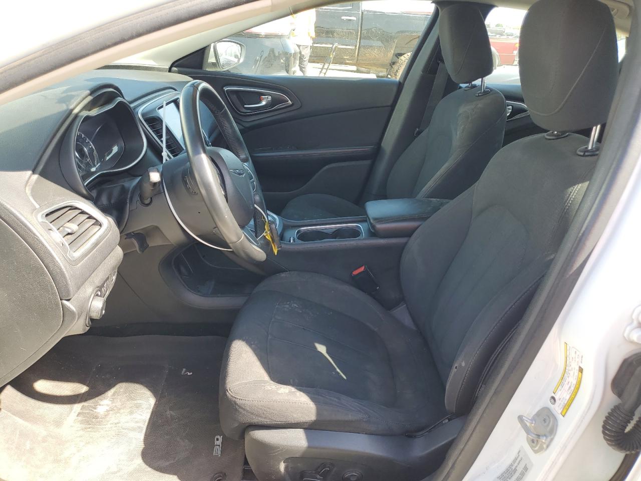 1C3CCCAB0GN107993 CHRYSLER 200 2016
