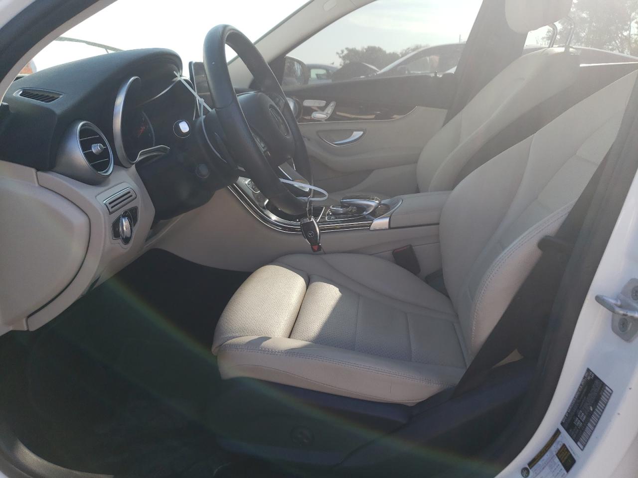 55SWF4KBXGU117500 2016 Mercedes-Benz C 300 4Matic