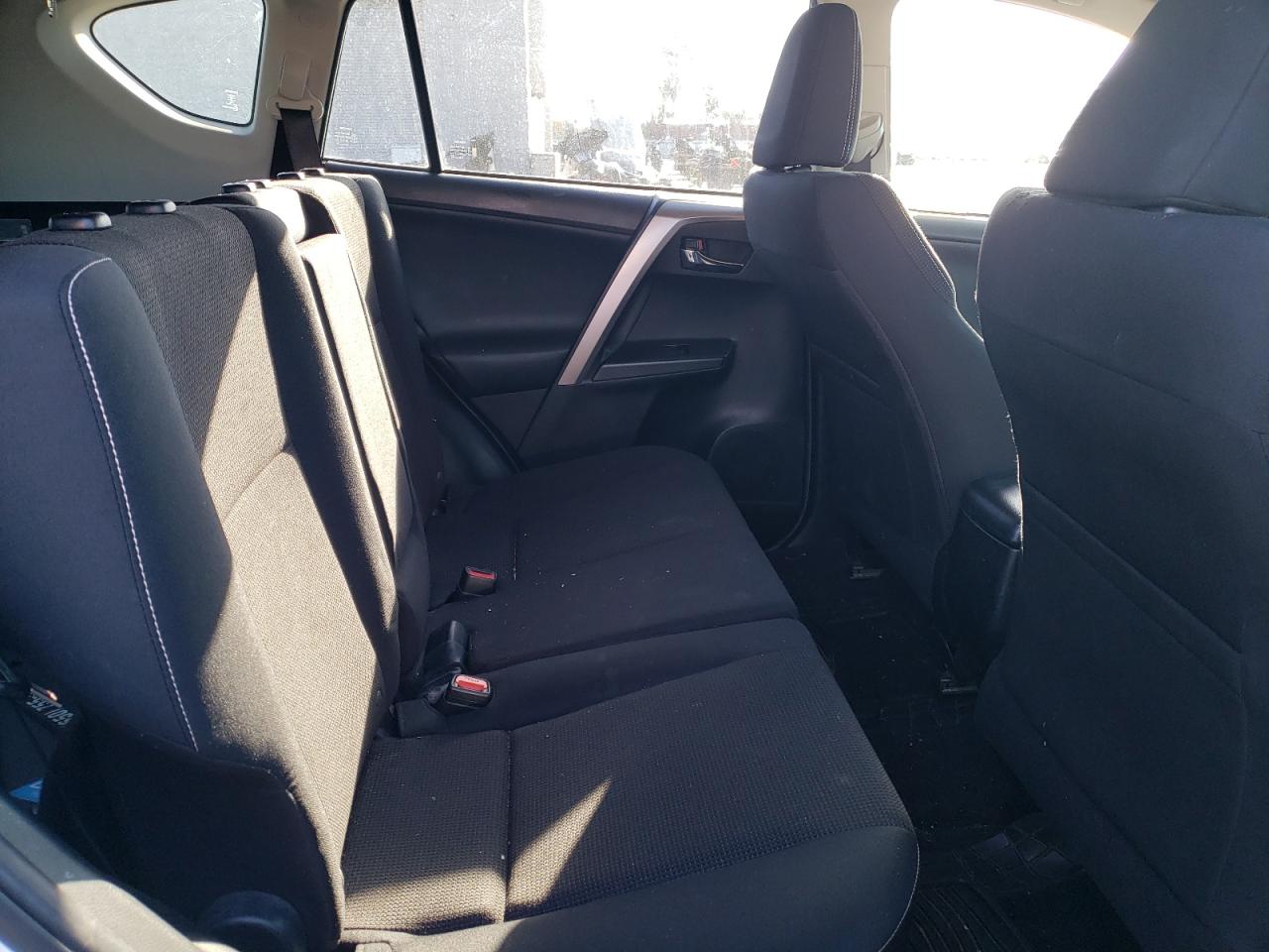 JTMWFREV6HD094407 TOYOTA RAV4 2017