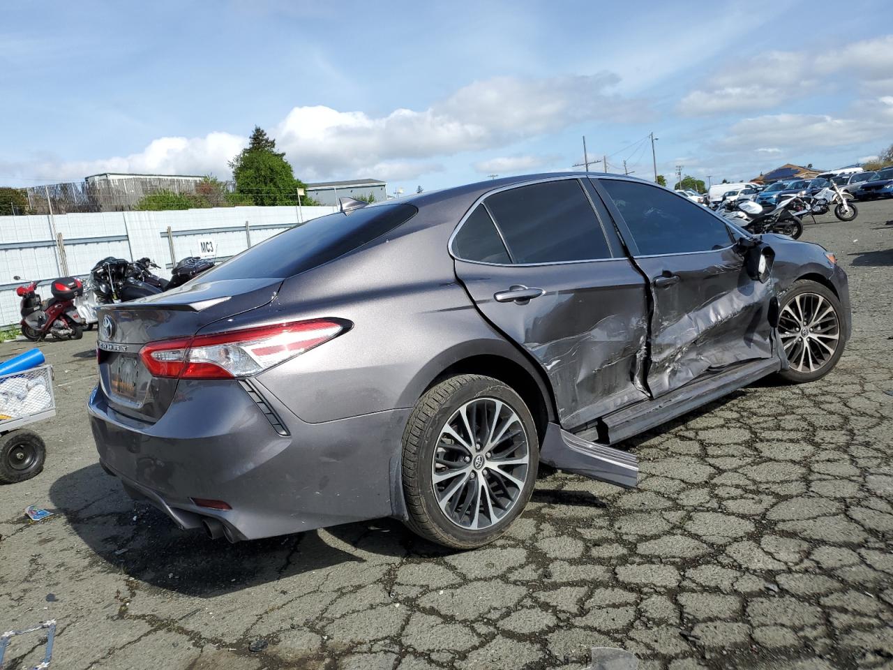 4T1M11AK2LU939597 TOYOTA CAMRY 2020