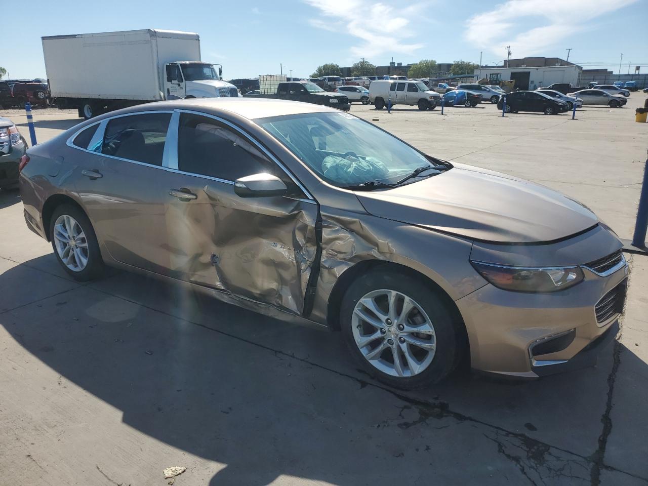 1G1ZD5ST0JF217071 CHEVROLET MALIBU 2018