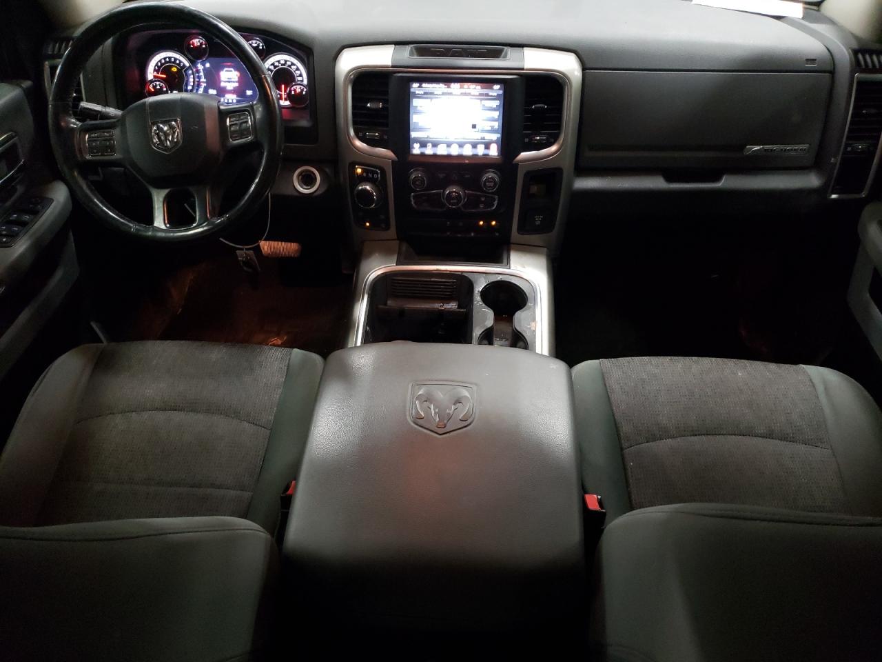 1C6RR7LG2GS363517 2016 Ram 1500 Slt