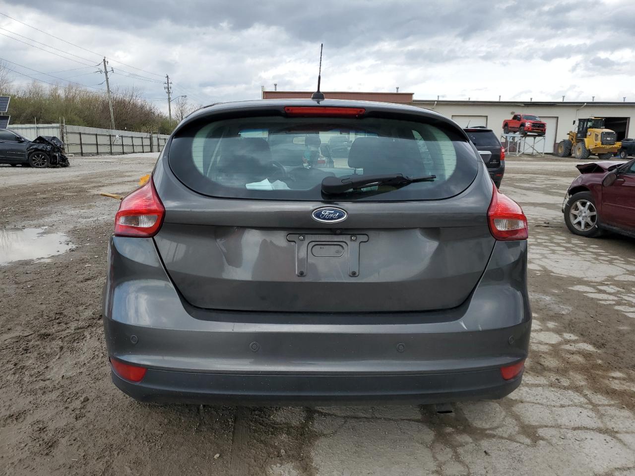 1FADP3K22FL366245 2015 Ford Focus Se