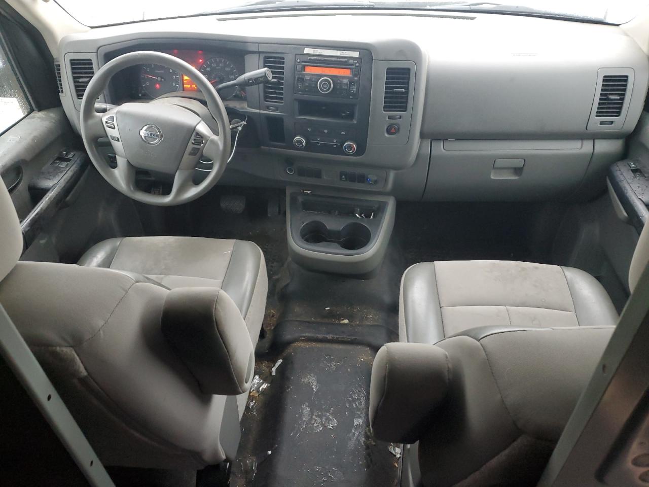 1N6BF0KM6HN808579 NISSAN NV 2017
