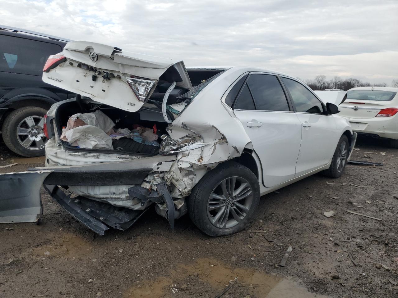 4T1BF1FK2GU135565 TOYOTA CAMRY 2016
