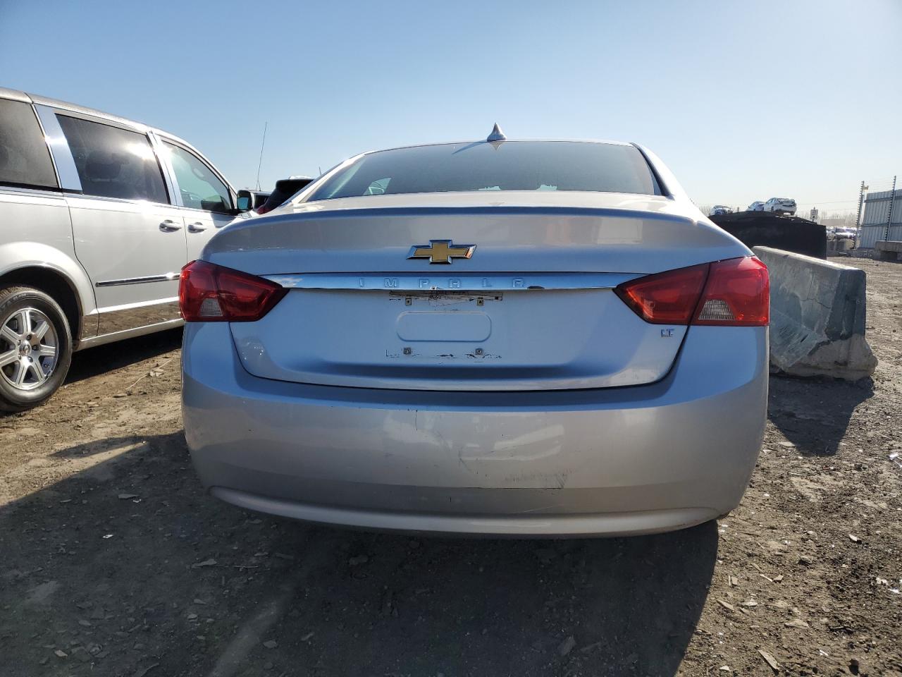 2017 Chevrolet Impala Lt vin: 2G1105SA4H9139338