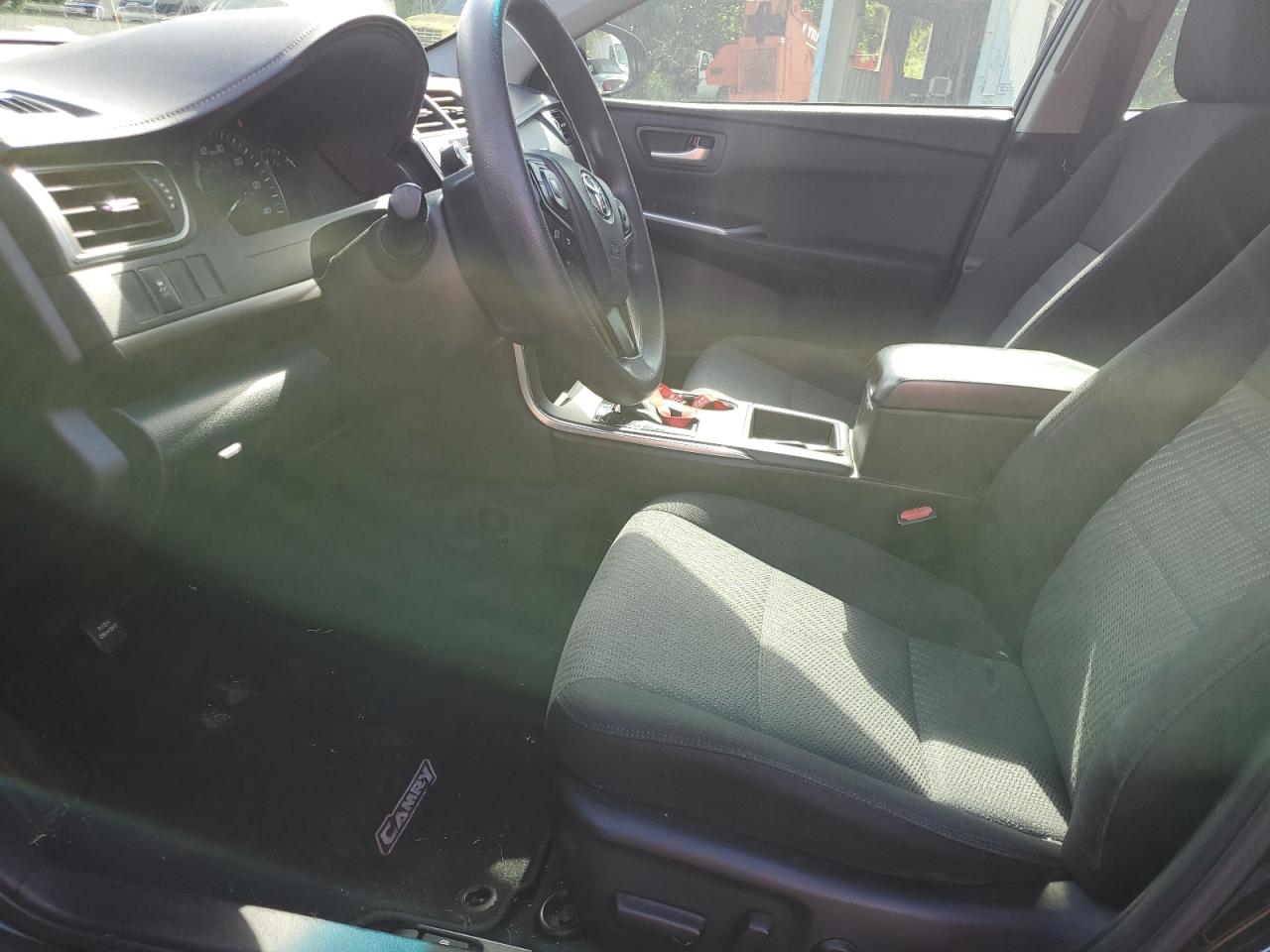 4T1BF1FK1FU889099 2015 Toyota Camry Le