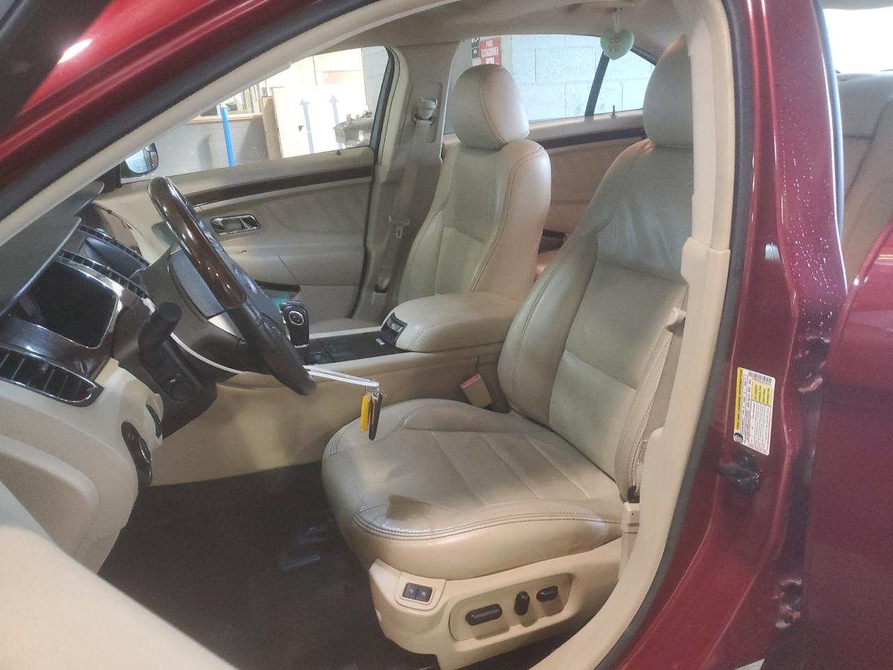 1FAHP2F81GG102552 FORD TAURUS 2016