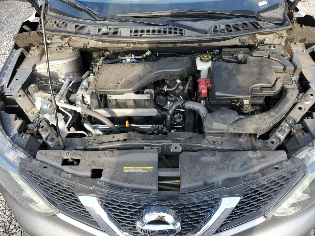 JN1BJ1CP8JW100451 NISSAN ROGUE 2018