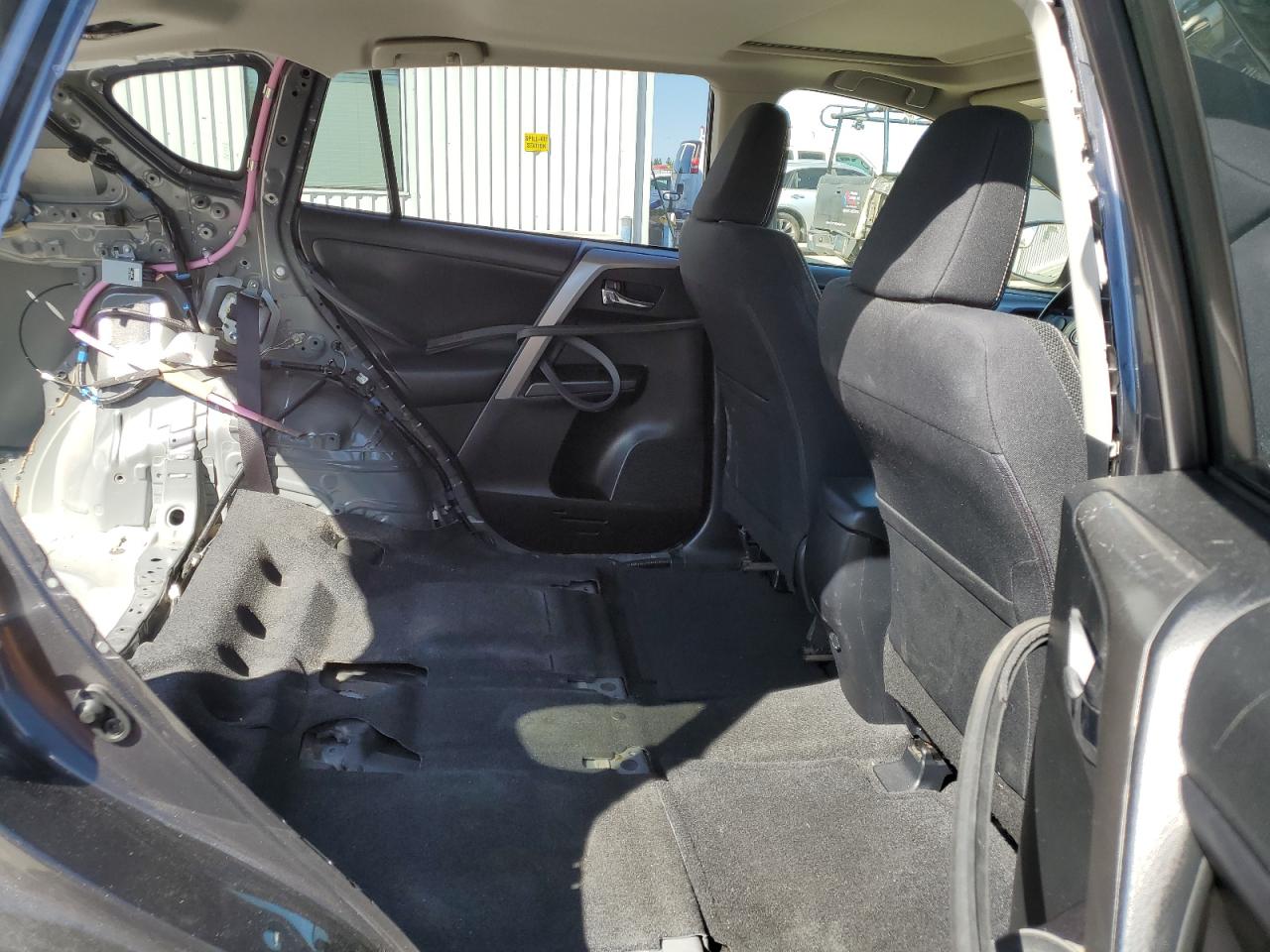 JTMWFREV8GJ078225 TOYOTA RAV4 2016