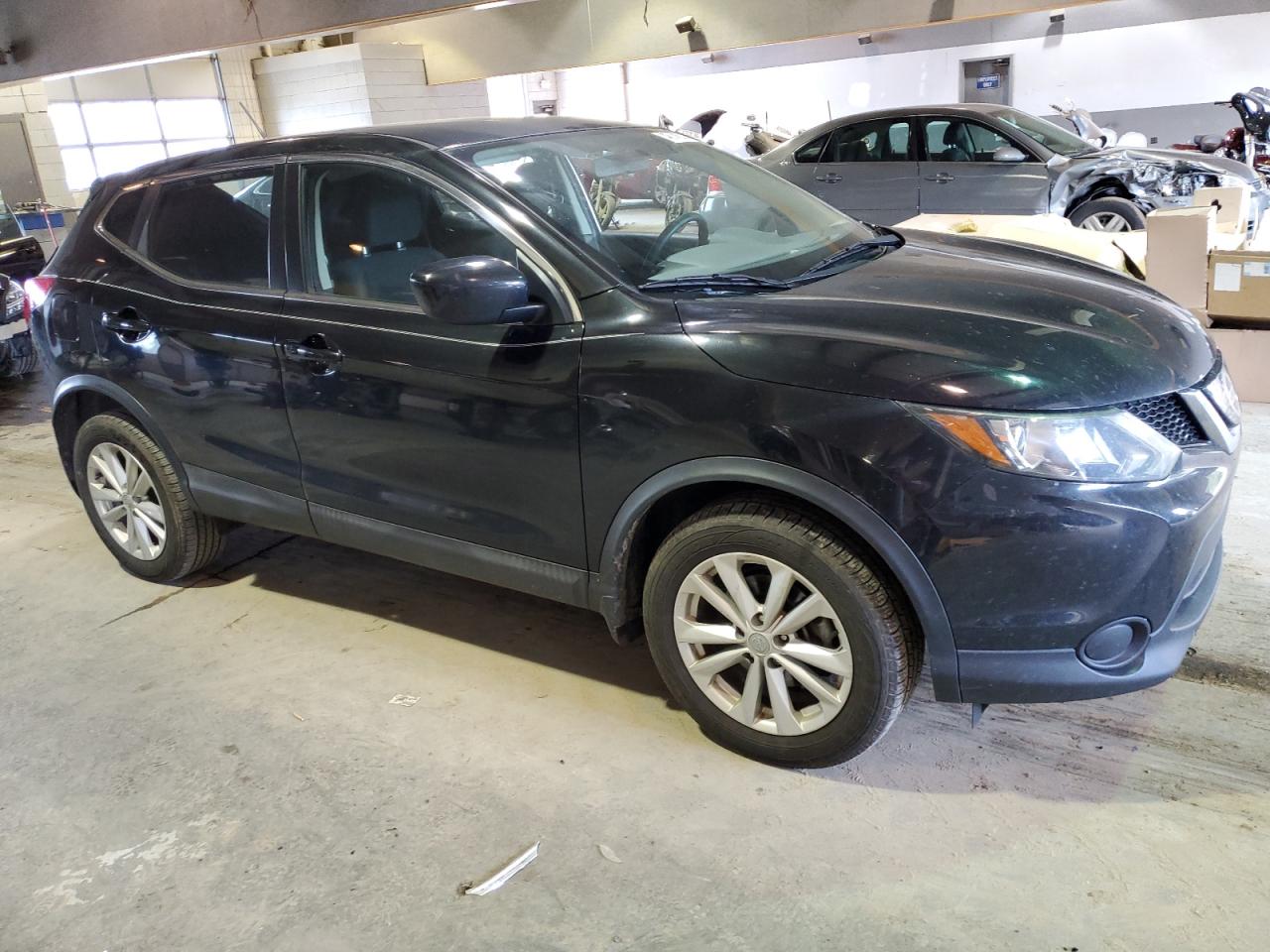JN1BJ1CP2JW152089 NISSAN ROGUE 2018
