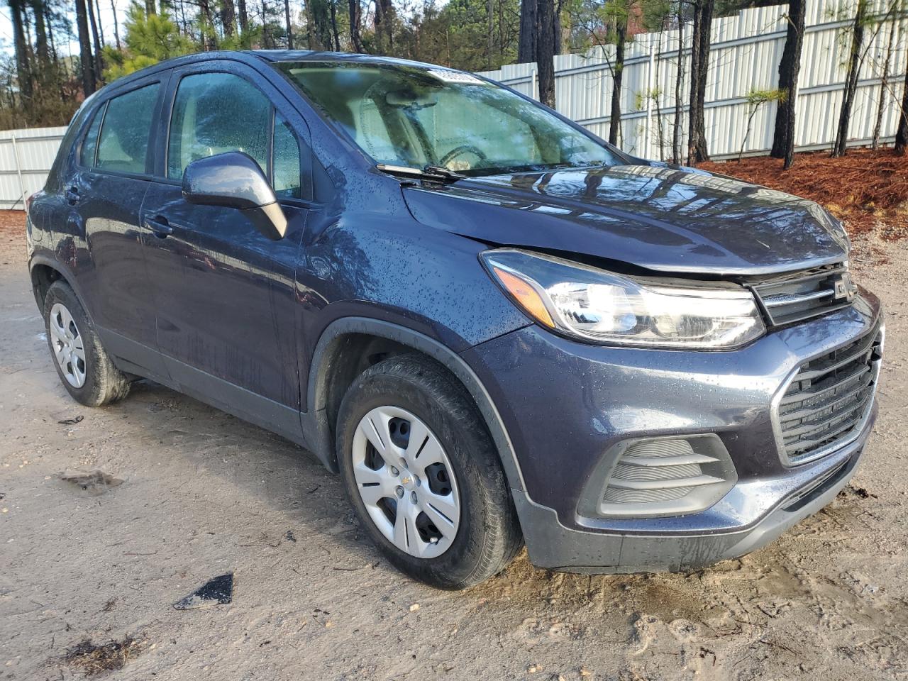 3GNCJKSB6JL214815 CHEVROLET TRAX 2018