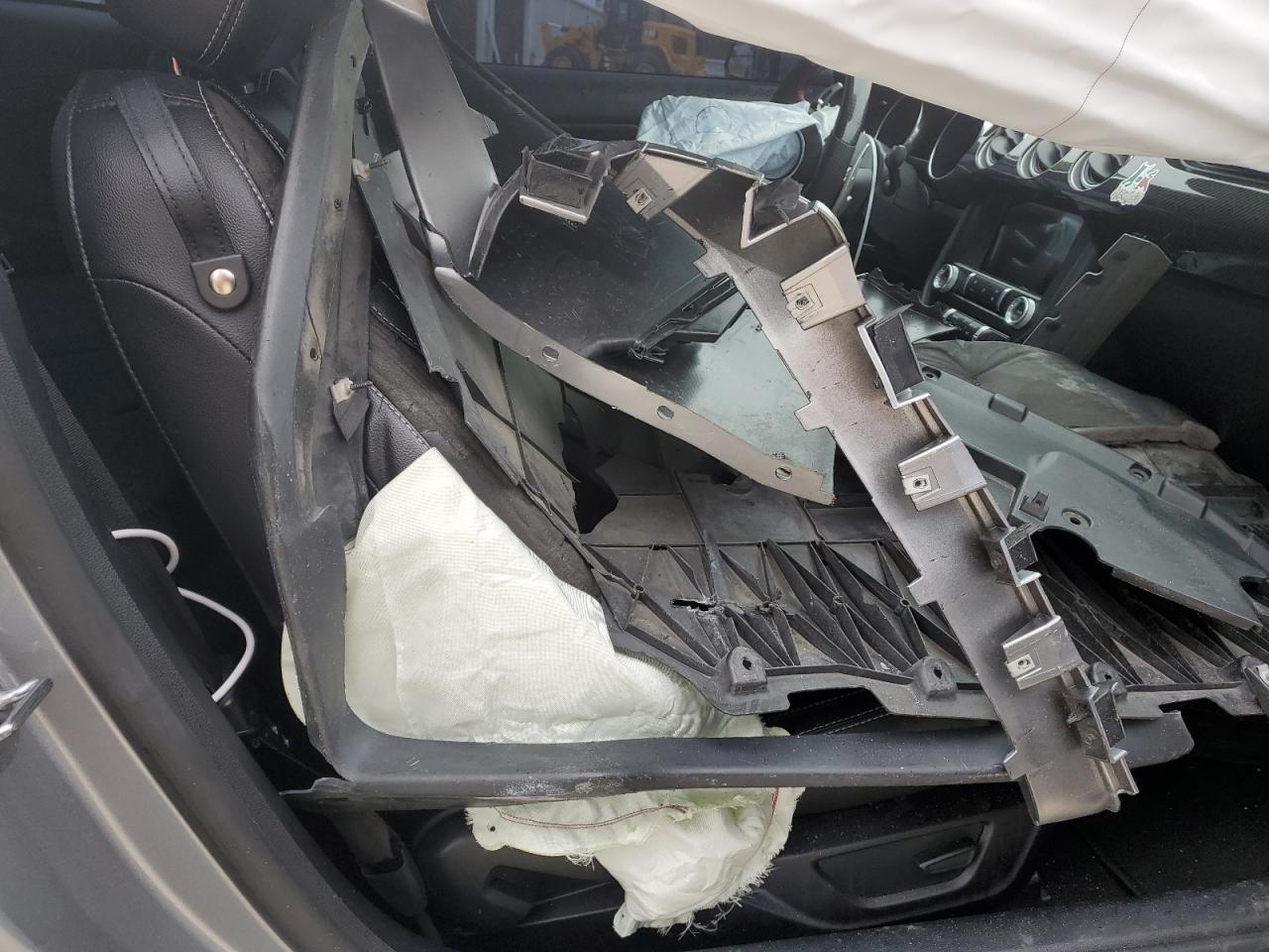 1FA6P8CF0M5109173 2021 Ford Mustang Gt