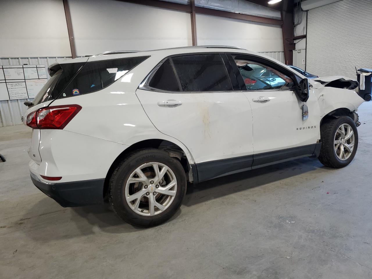 2GNAXKEXXJ6312117 2018 Chevrolet Equinox Lt