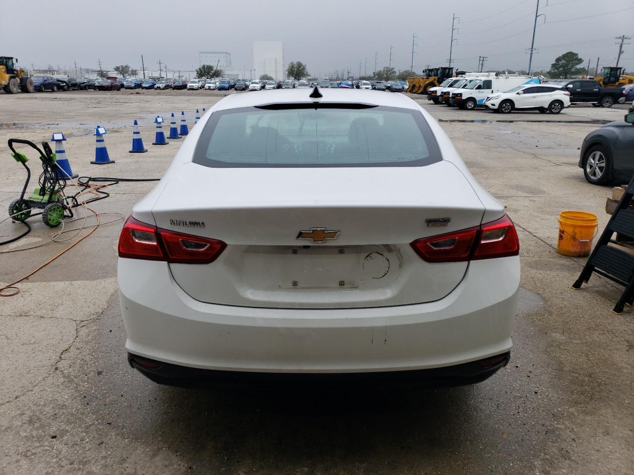 1G1ZB5ST2HF200711 CHEVROLET MALIBU 2017