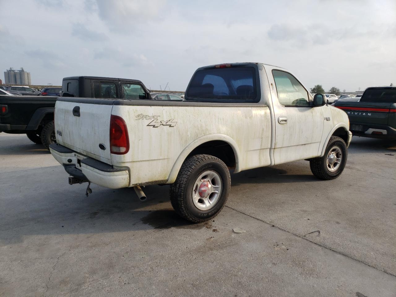 1FTRF18222KB07026 2002 Ford F150