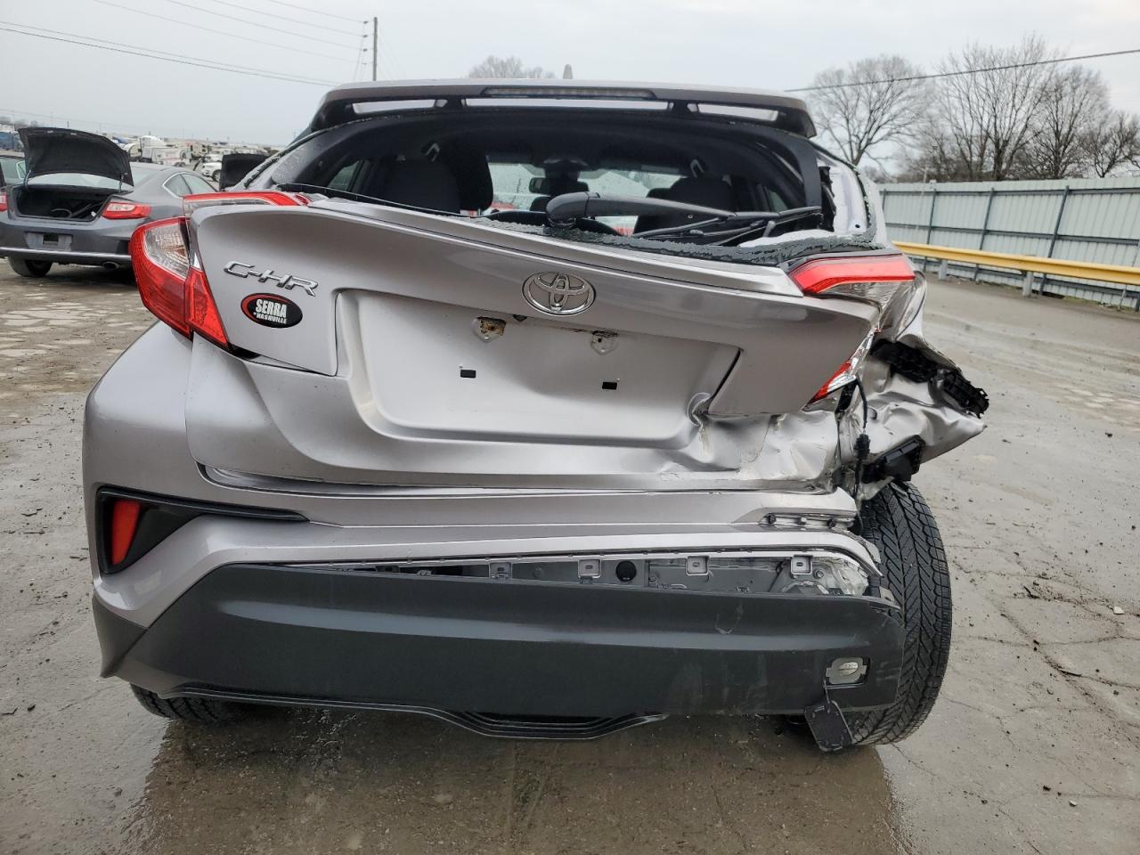 JTNKHMBX3J1003811 TOYOTA C-HR 2018