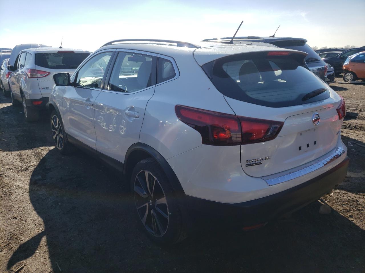JN1BJ1CR4HW121325 NISSAN ROGUE 2017
