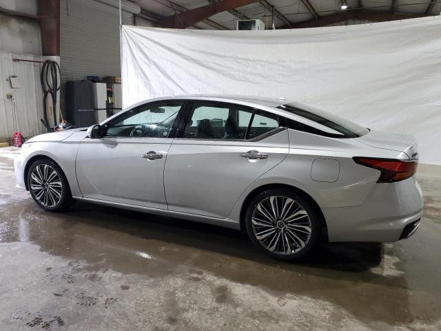 2023 Nissan Altima - Image 2