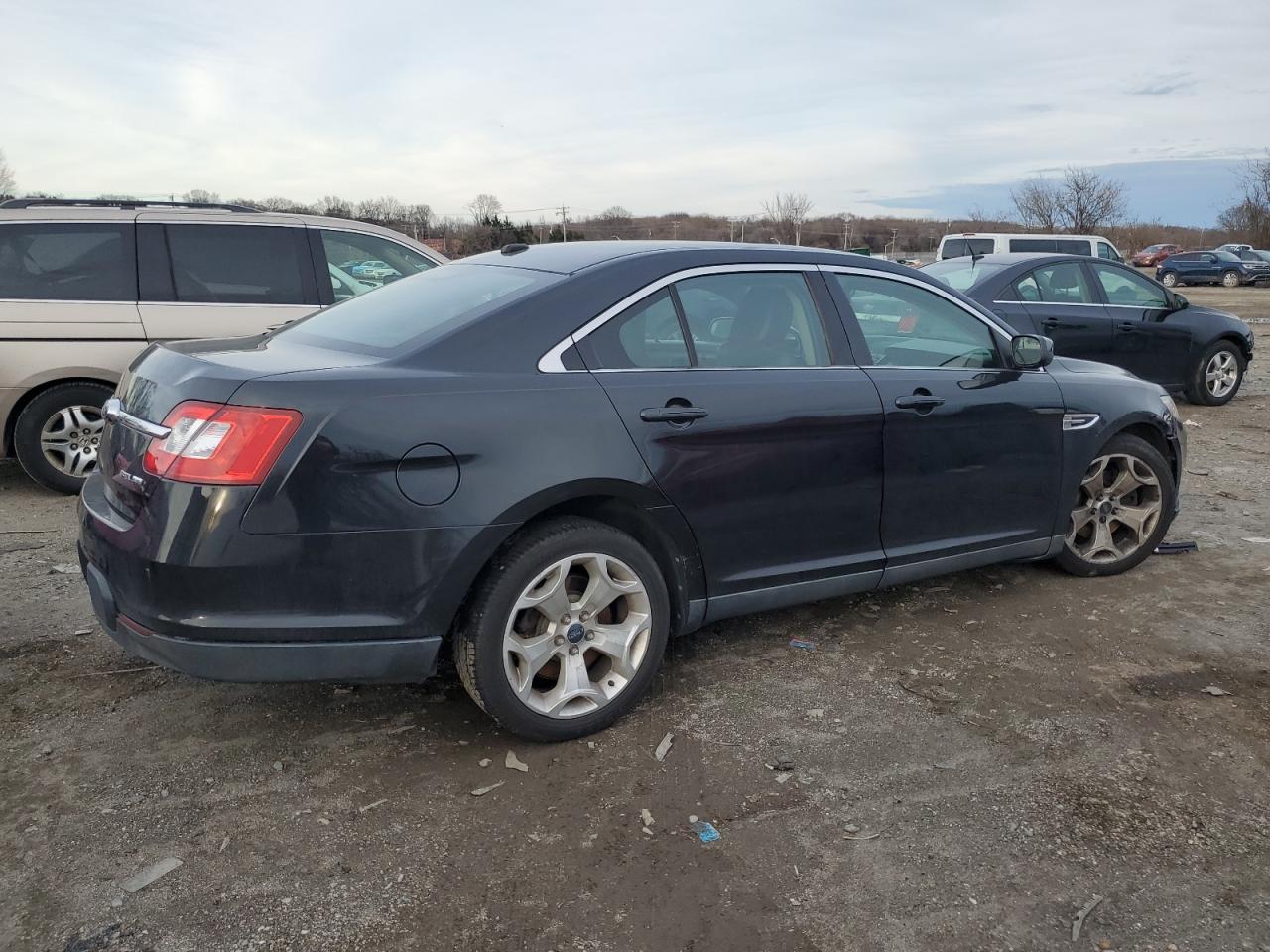 1FAHP2HW8AG158801 2010 Ford Taurus Sel