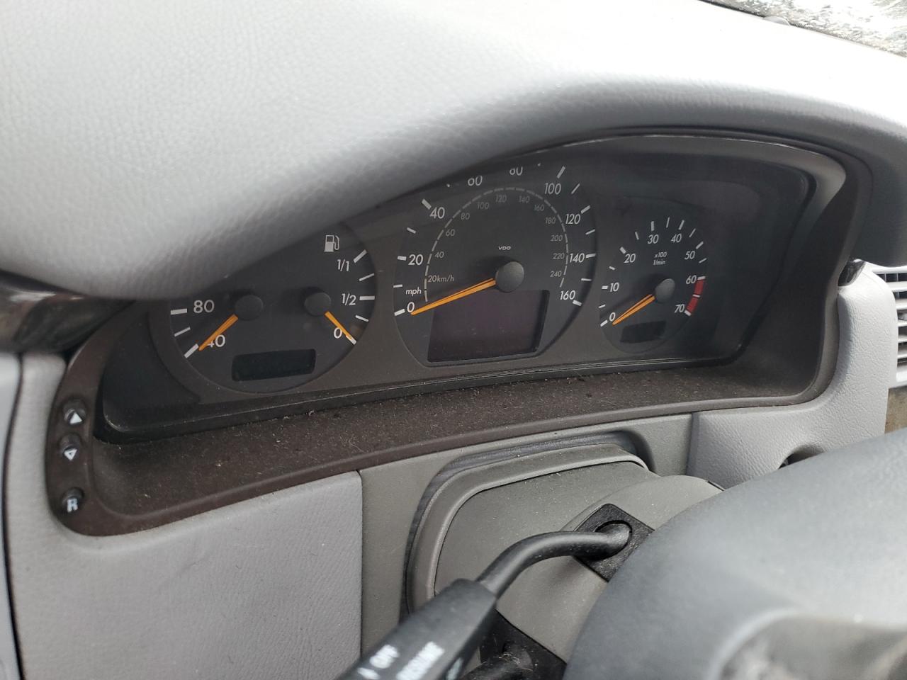 WDBJF65J92B494632 2002 Mercedes-Benz E 320