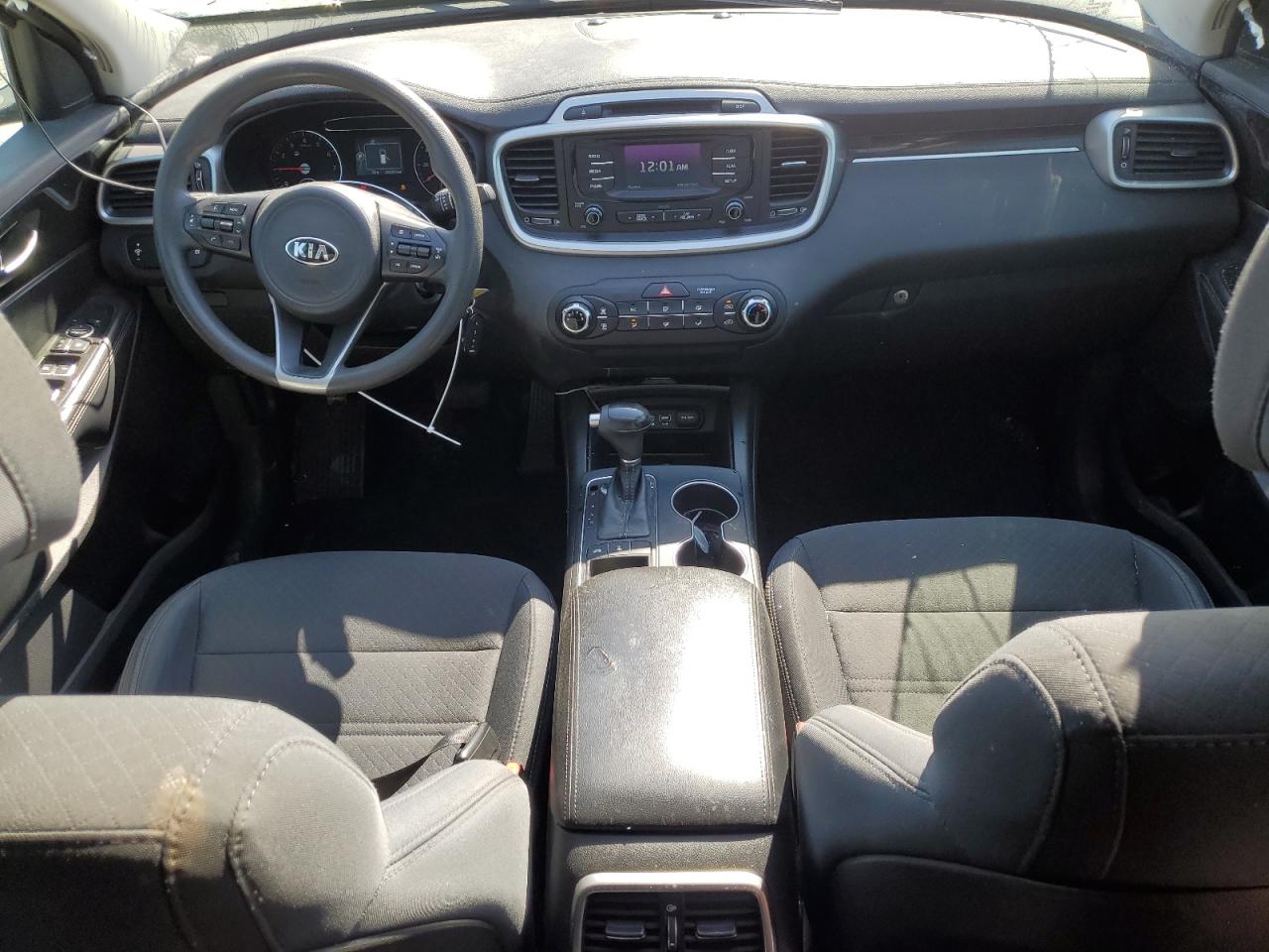 5XYPGDA30HG262441 2017 Kia Sorento Lx