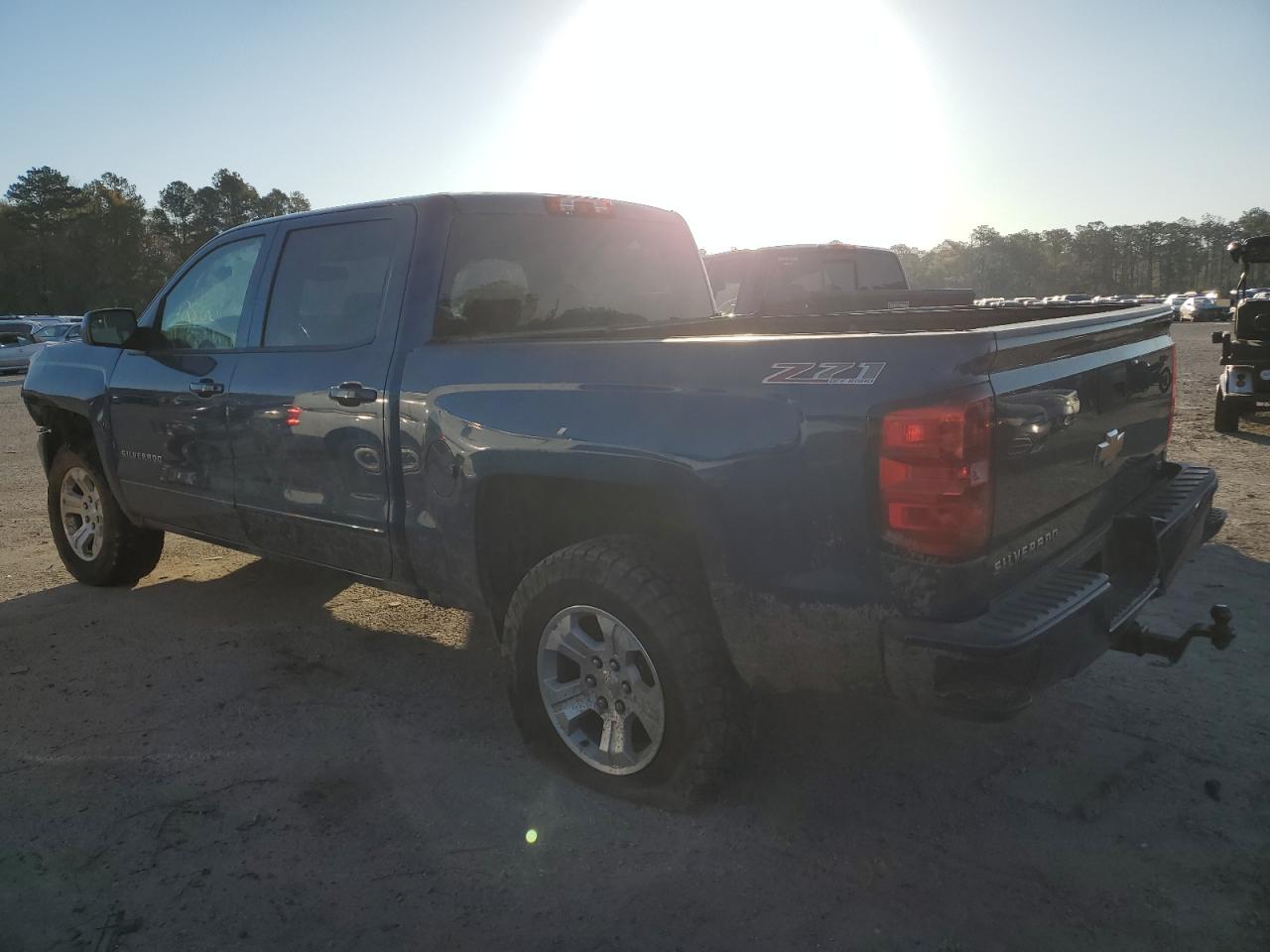 2017 Chevrolet Silverado K1500 Lt vin: 3GCUKREC9HG285145