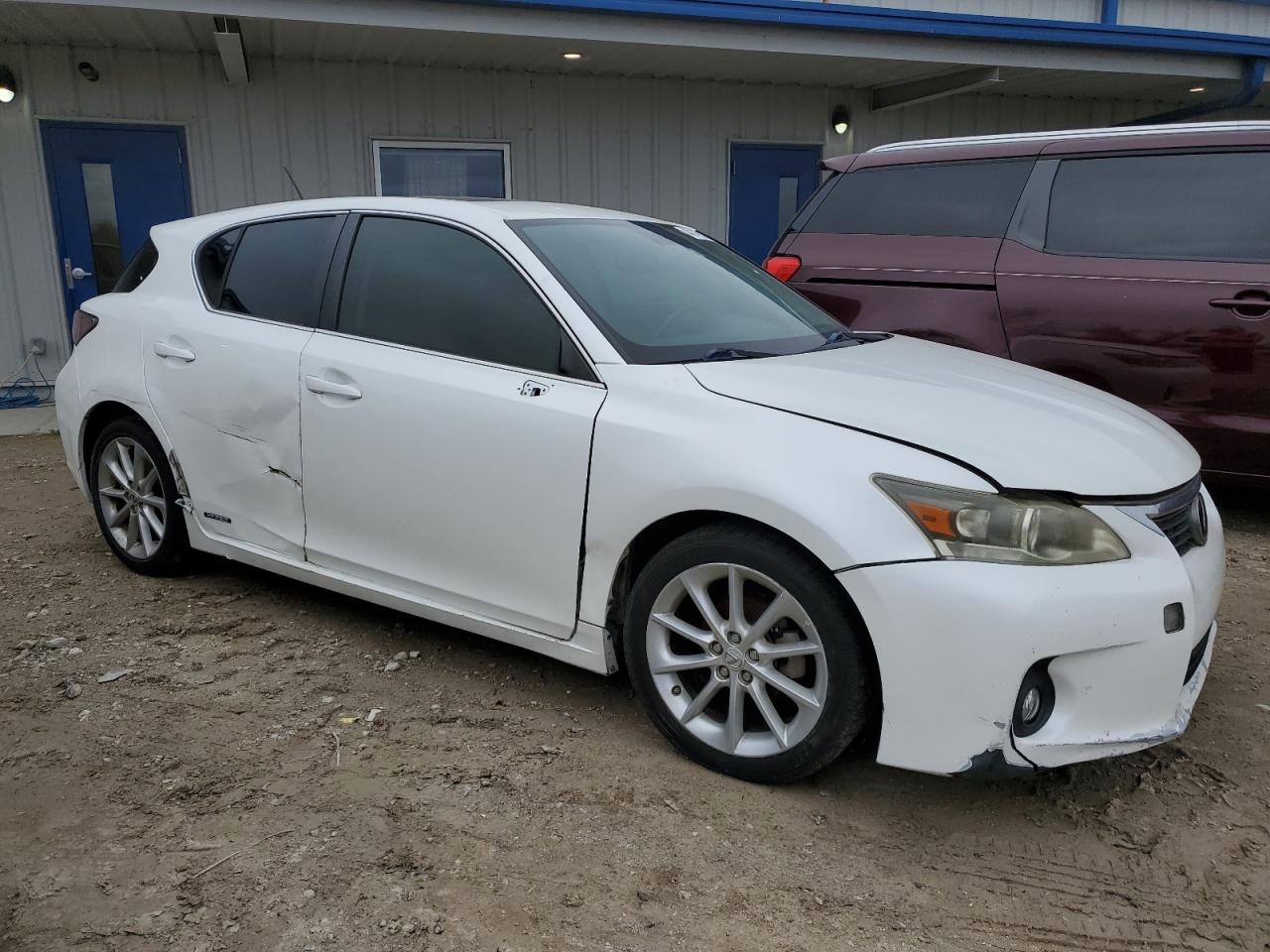 JTHKD5BH2B2005042 2011 Lexus Ct 200