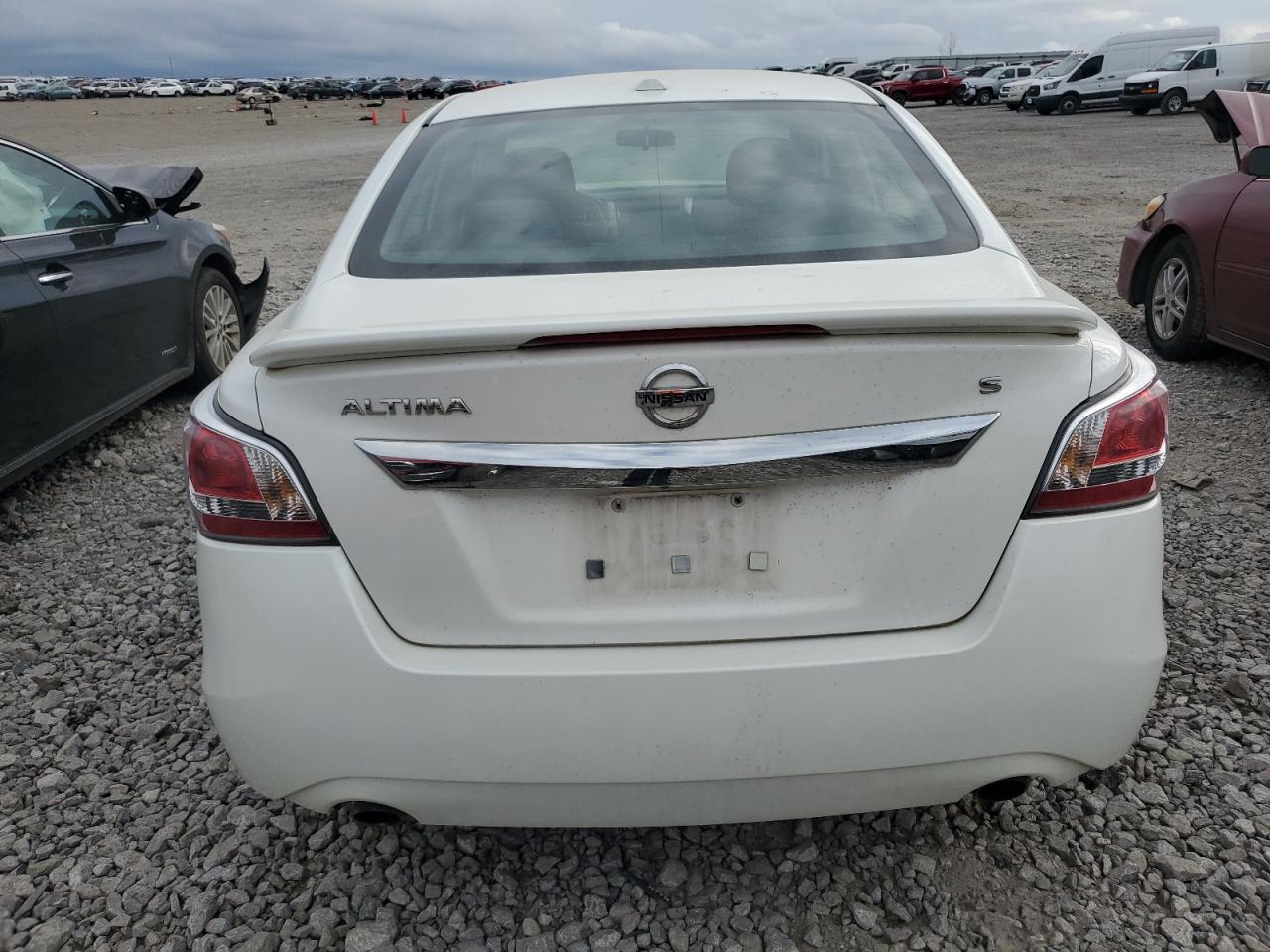 2015 Nissan Altima 2.5 vin: 1N4AL3AP9FC205757