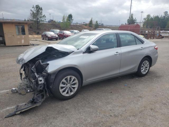 Lot #2461710469 2015 TOYOTA CAMRY LE salvage car