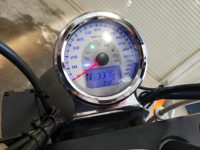 2011 VICTORY MOTORCYCLES KINGPIN 8- 5VPCA36N2B3006111