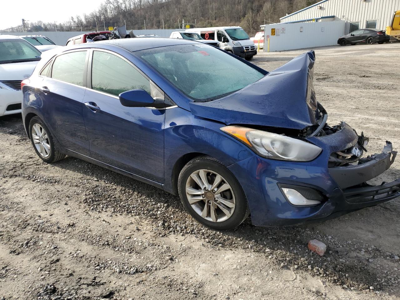 2013 Hyundai Elantra Gt vin: KMHD35LE5DU037357