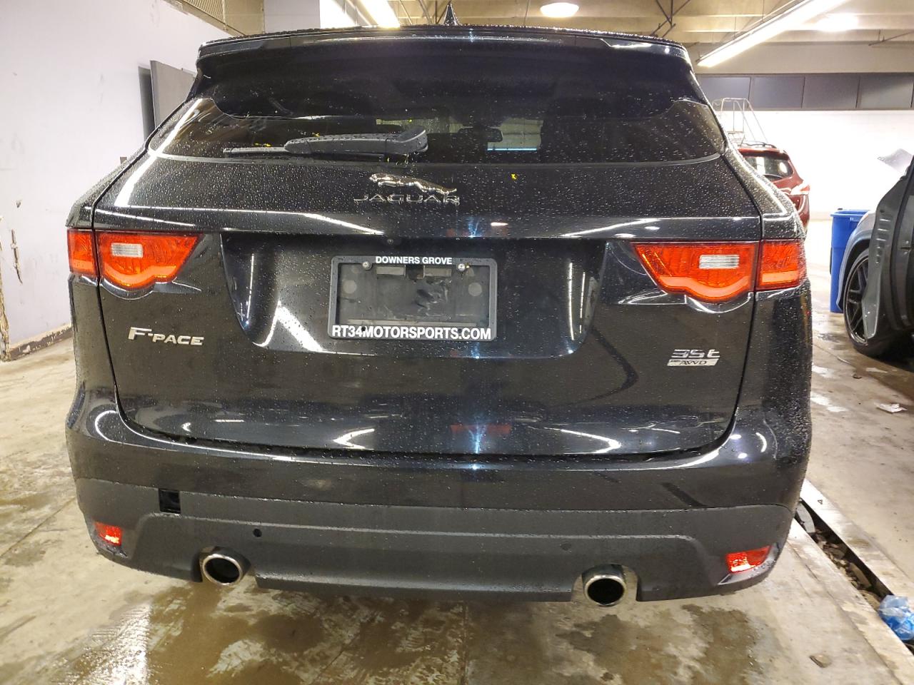 SADCJ2BV6HA884440 2017 Jaguar F-Pace Premium