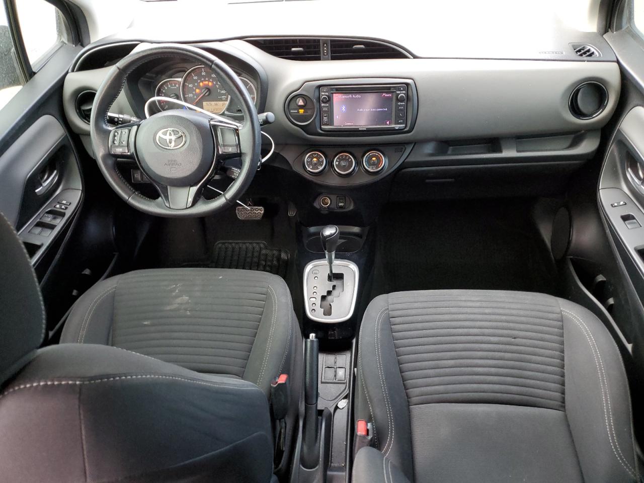 VNKKTUD31HA083592 TOYOTA YARIS 2017