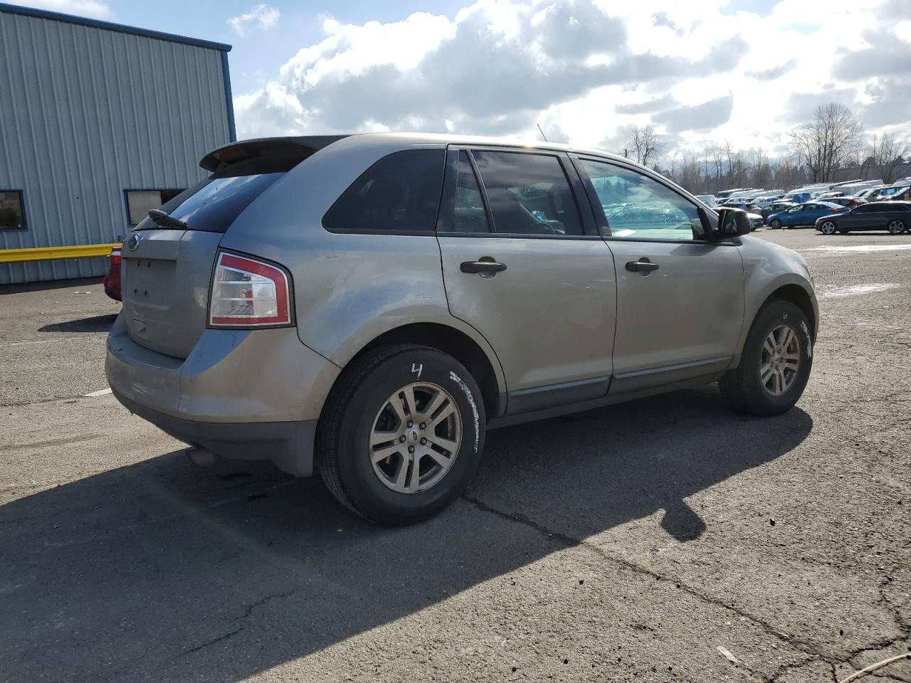 2FMDK36CX8BA11690 2008 Ford Edge Se