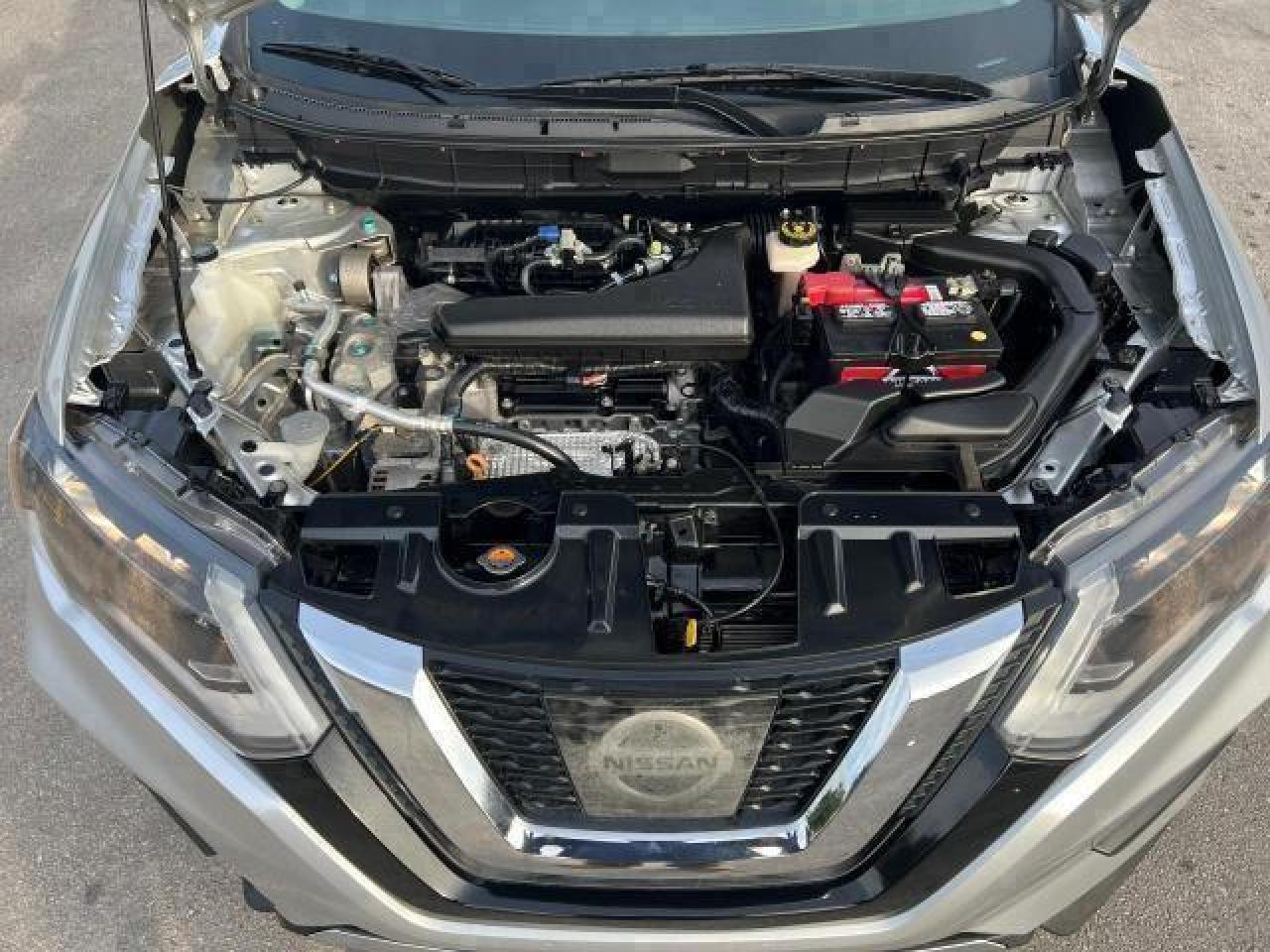 KNMAT2MT8HP577261 NISSAN ROGUE 2017