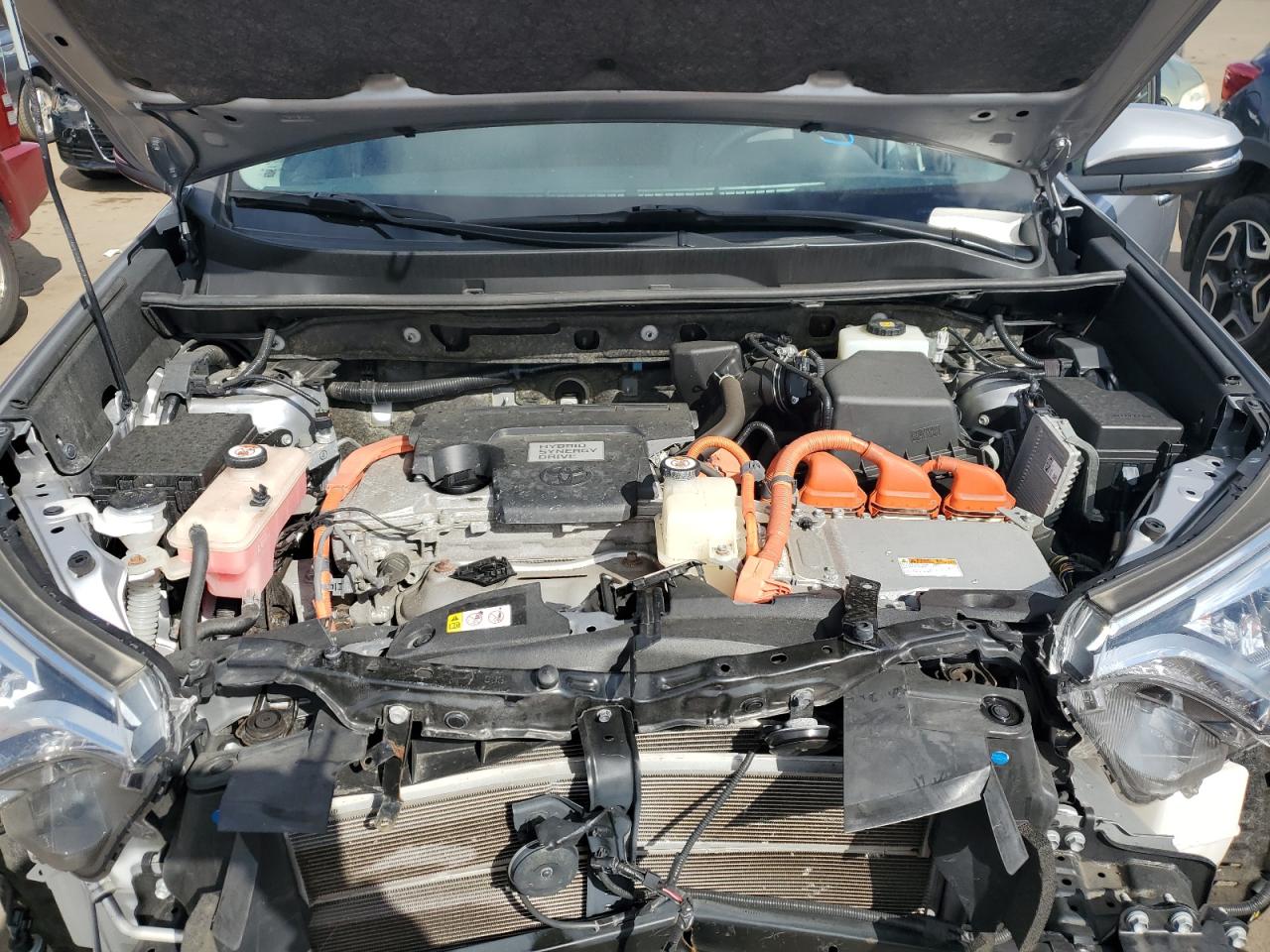 JTMDJREV2JD230396 TOYOTA RAV4 2018
