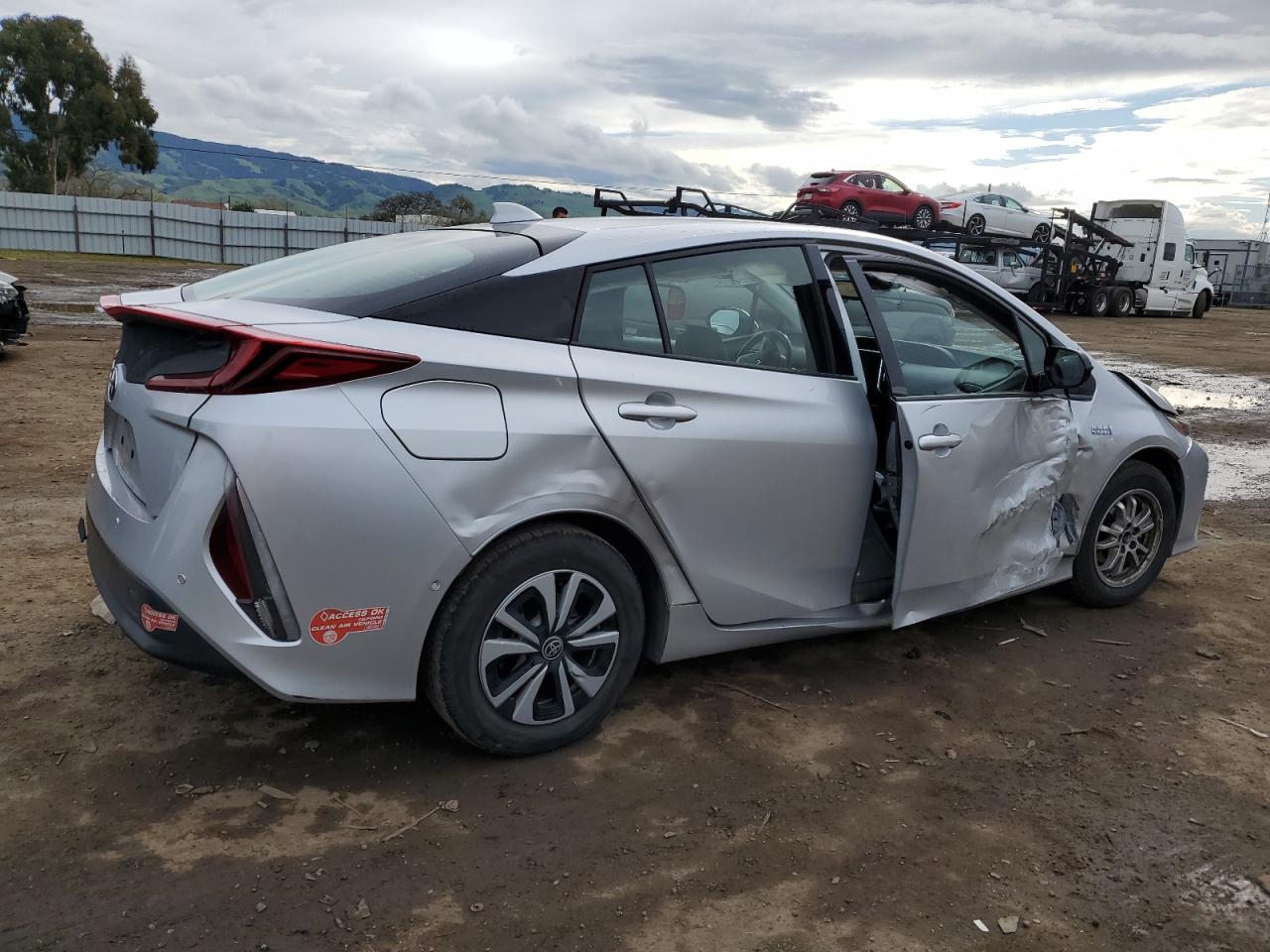 JTDKARFP1H3039527 TOYOTA PRIUS 2017