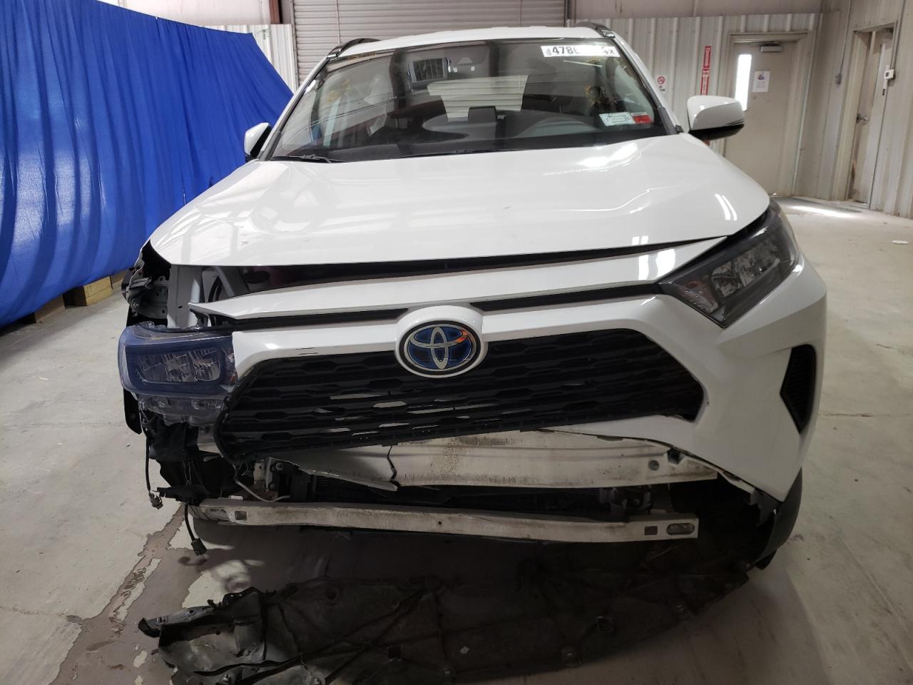 2T3MWRFV8MW117768 TOYOTA RAV4 2021