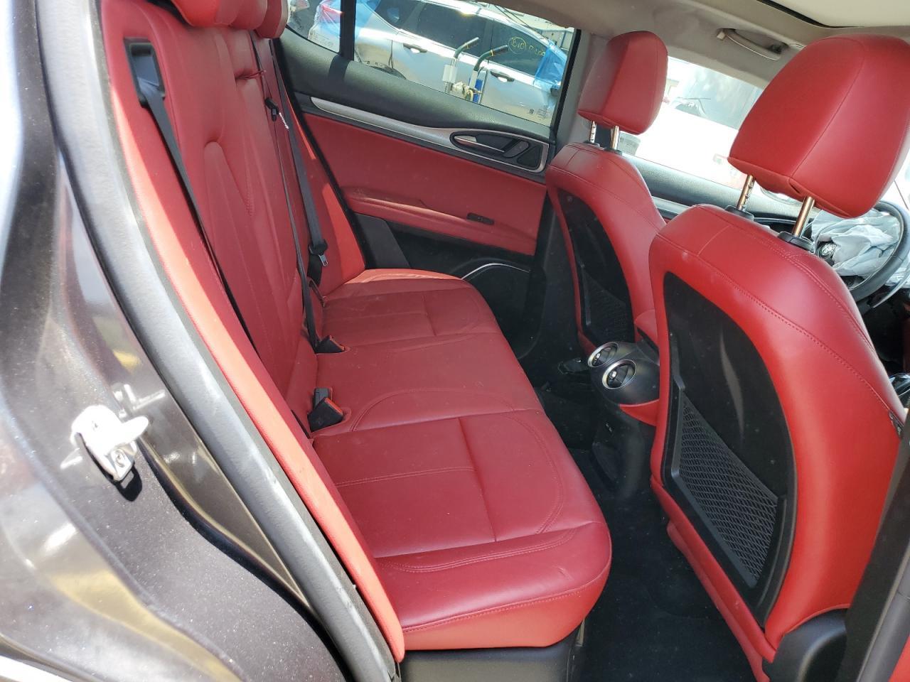 ZASFAKPN9J7C23559 ALFA ROMEO STELVIO 2018