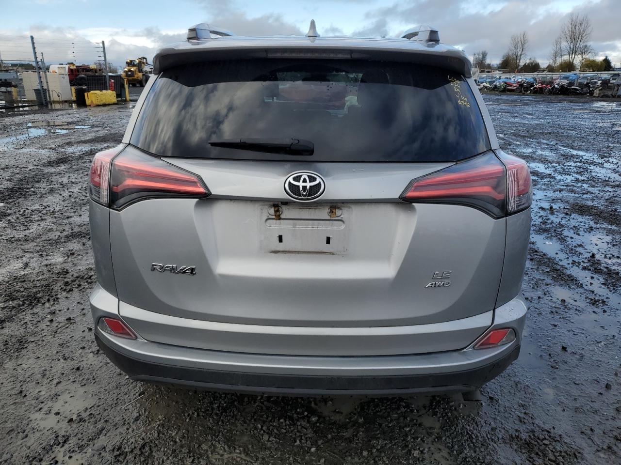 2T3BFREV6HW659353 TOYOTA RAV4 2017