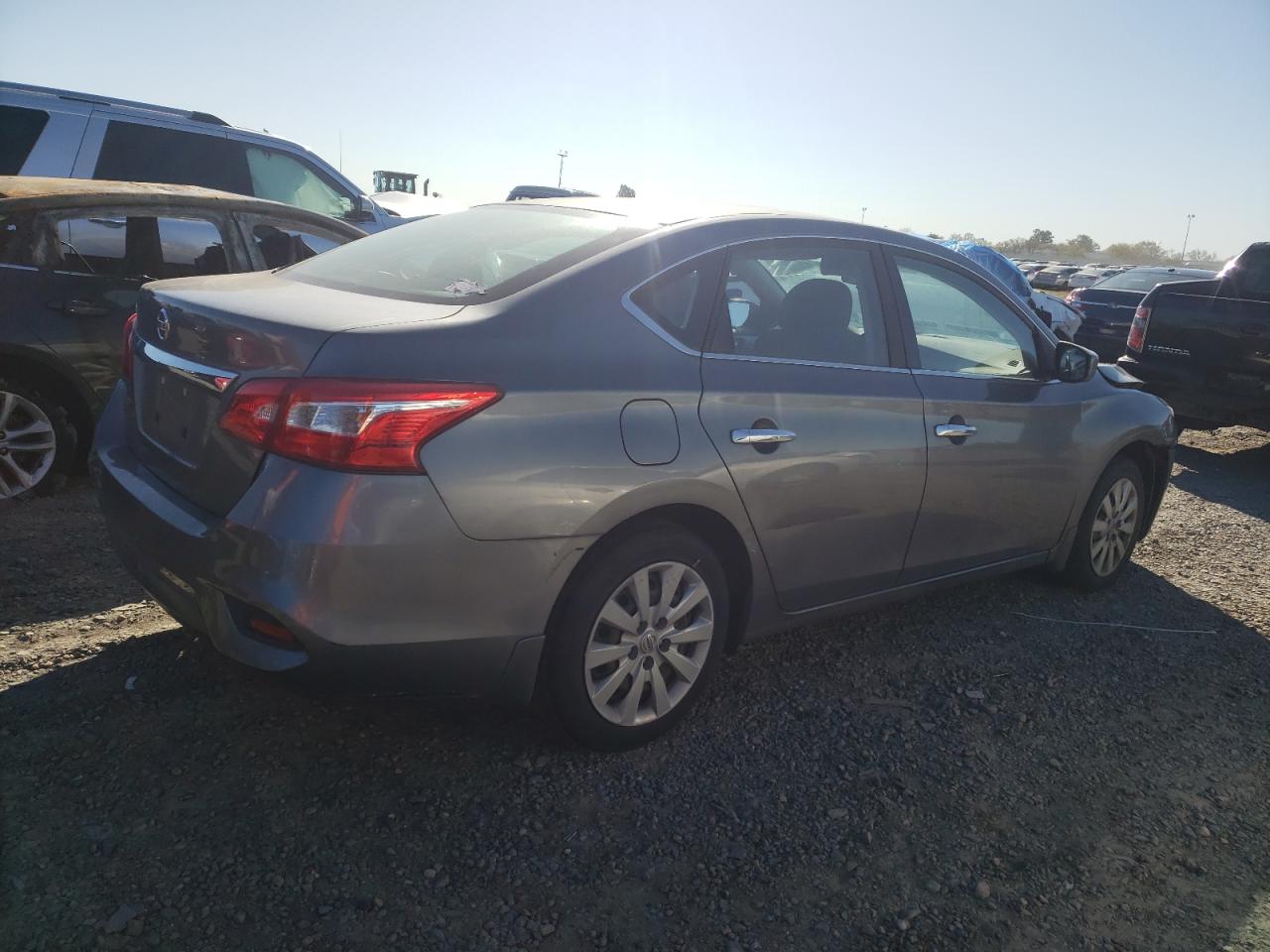 3N1AB7AP6HY331382 NISSAN SENTRA 2017
