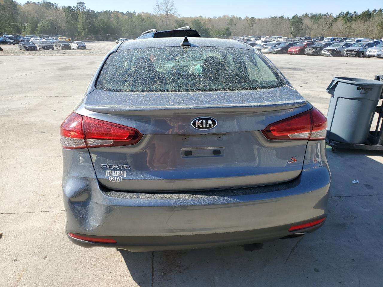 2018 Kia Forte Lx vin: 3KPFL4A73JE200318