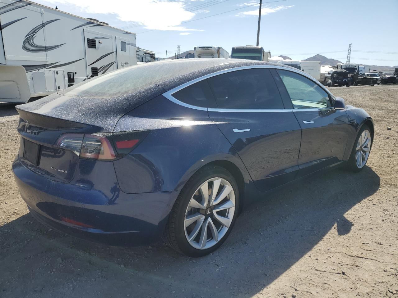 Lot #2469431180 2018 TESLA MODEL 3