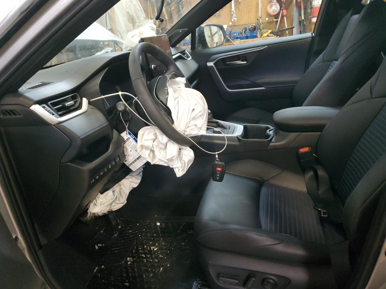 2T35WRFV5RW190608 TOYOTA RAV4 2024