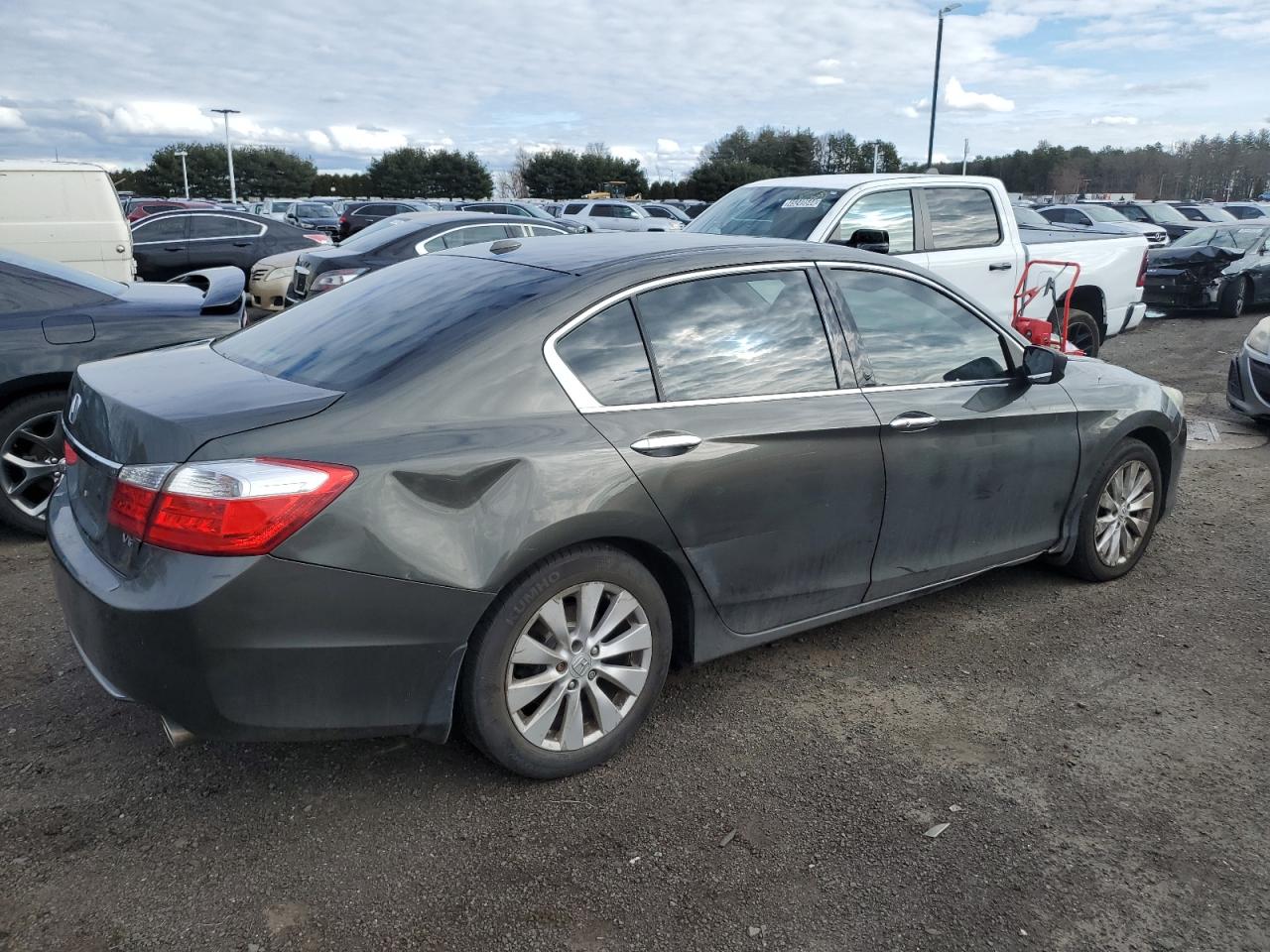 1HGCR3F82EA016057 2014 Honda Accord Exl