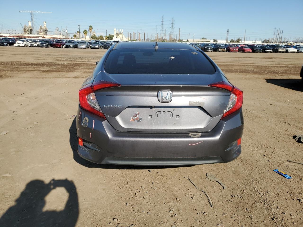 2HGFC2F71JH565874 HONDA CIVIC 2018