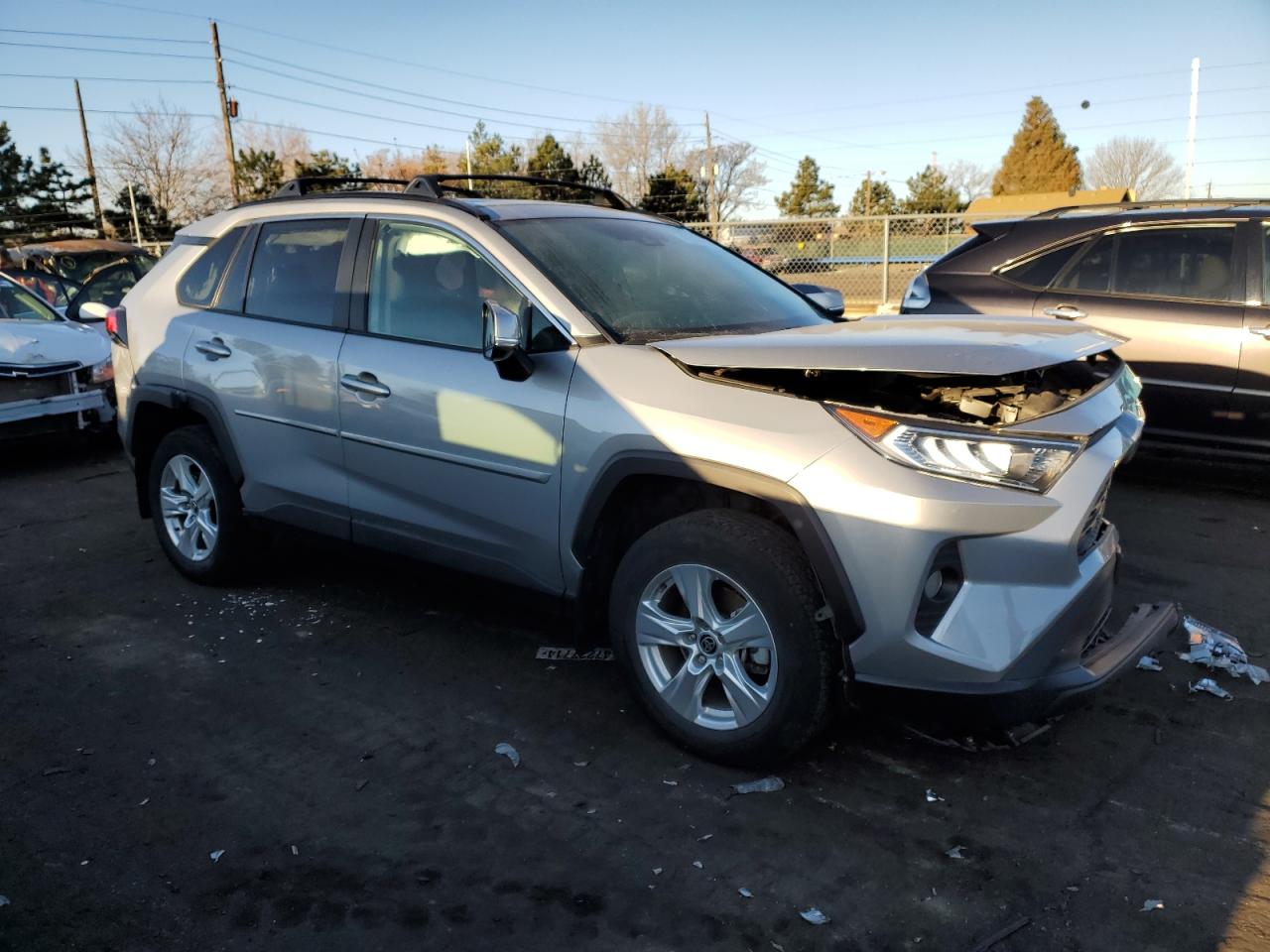 2021 Toyota Rav4 Xle vin: 2T3P1RFV8MW226274