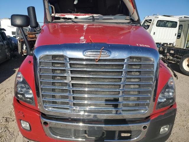 Lot #2392606275 2017 FREIGHTLINER CASCADIA 1 salvage car
