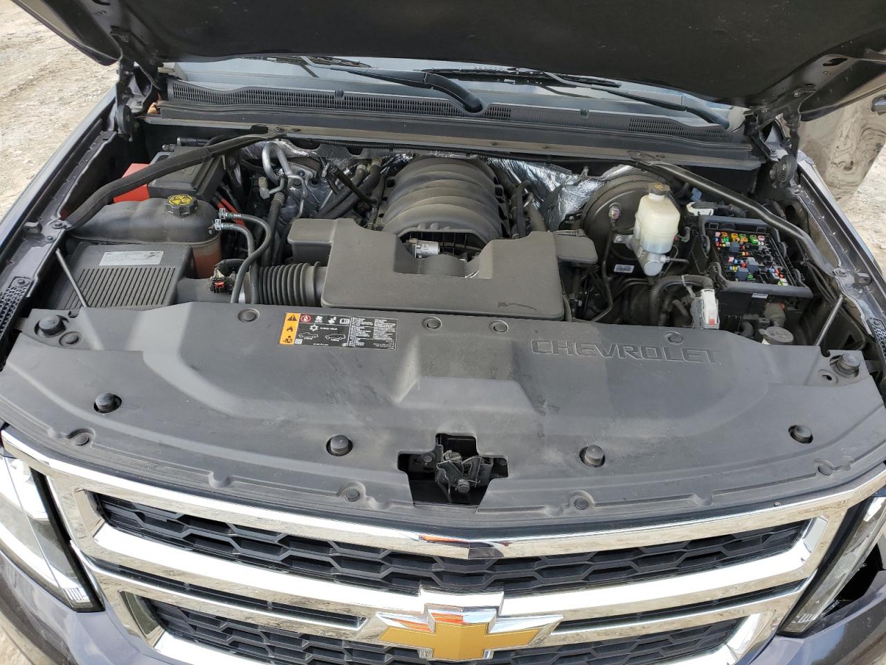 1GNSKHKC0JR127666 2018 Chevrolet Suburban K1500 Lt